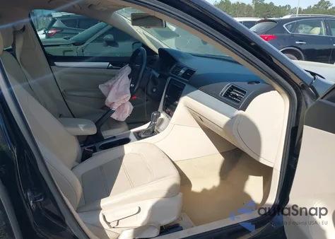 2013 Volkswagen Passat 2.5L Se from USA, damaged, VIN 1VWBP7A31DC042104